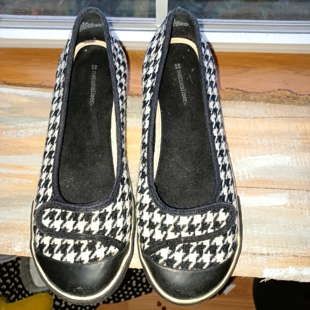 Final price on Naturalizer Shoes Size 10 - Picture 1 of 6